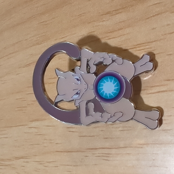 Pokemon Other - Official Pokémon MewTwo Enamel Pin new never worn